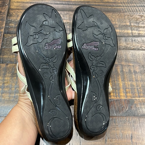 Dansko sandals Dansko flip flops, suede footbed,cork rubber sole, clog sole - Picture 5 of 8